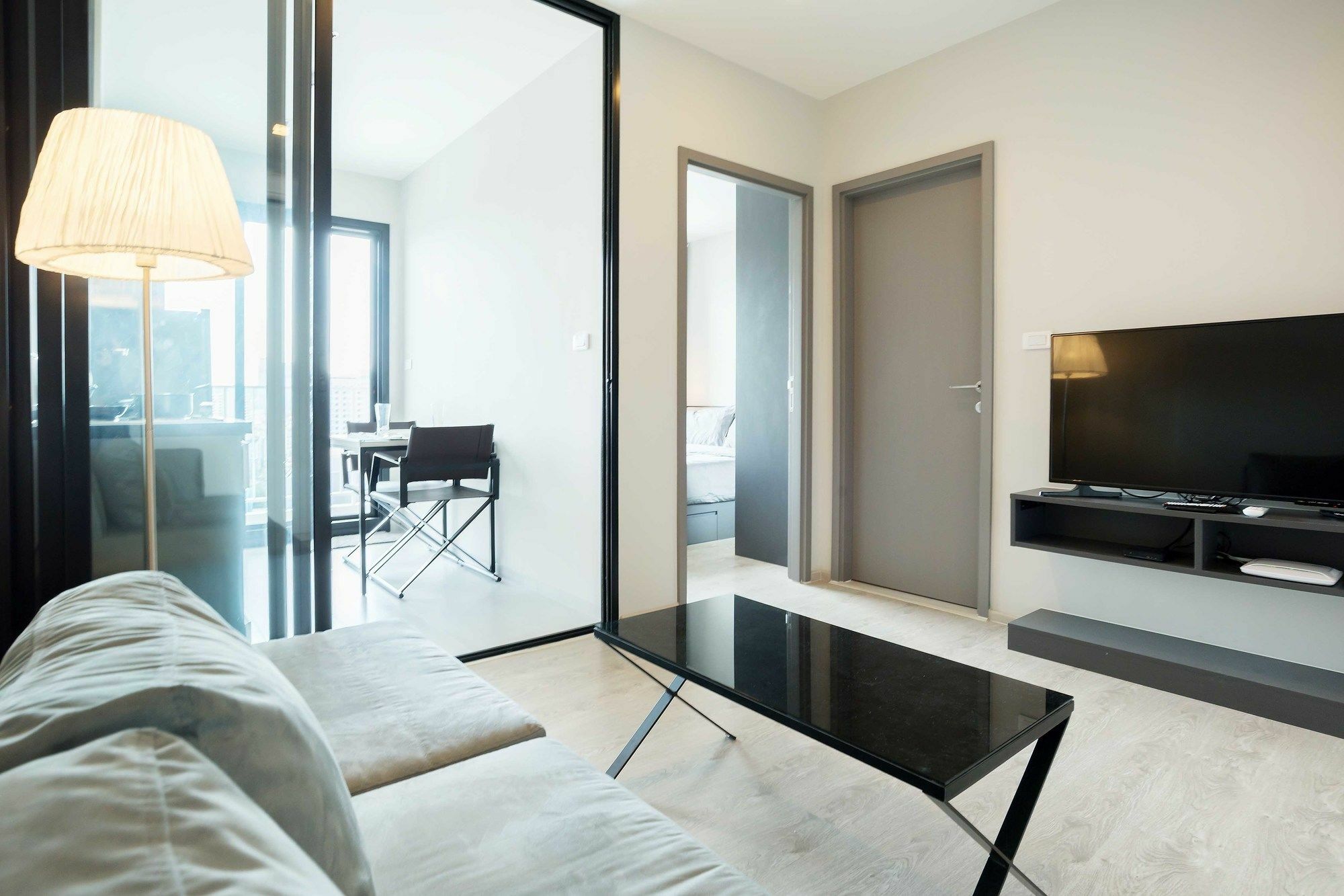 Favstay - The Base Central Pattaya Exterior photo