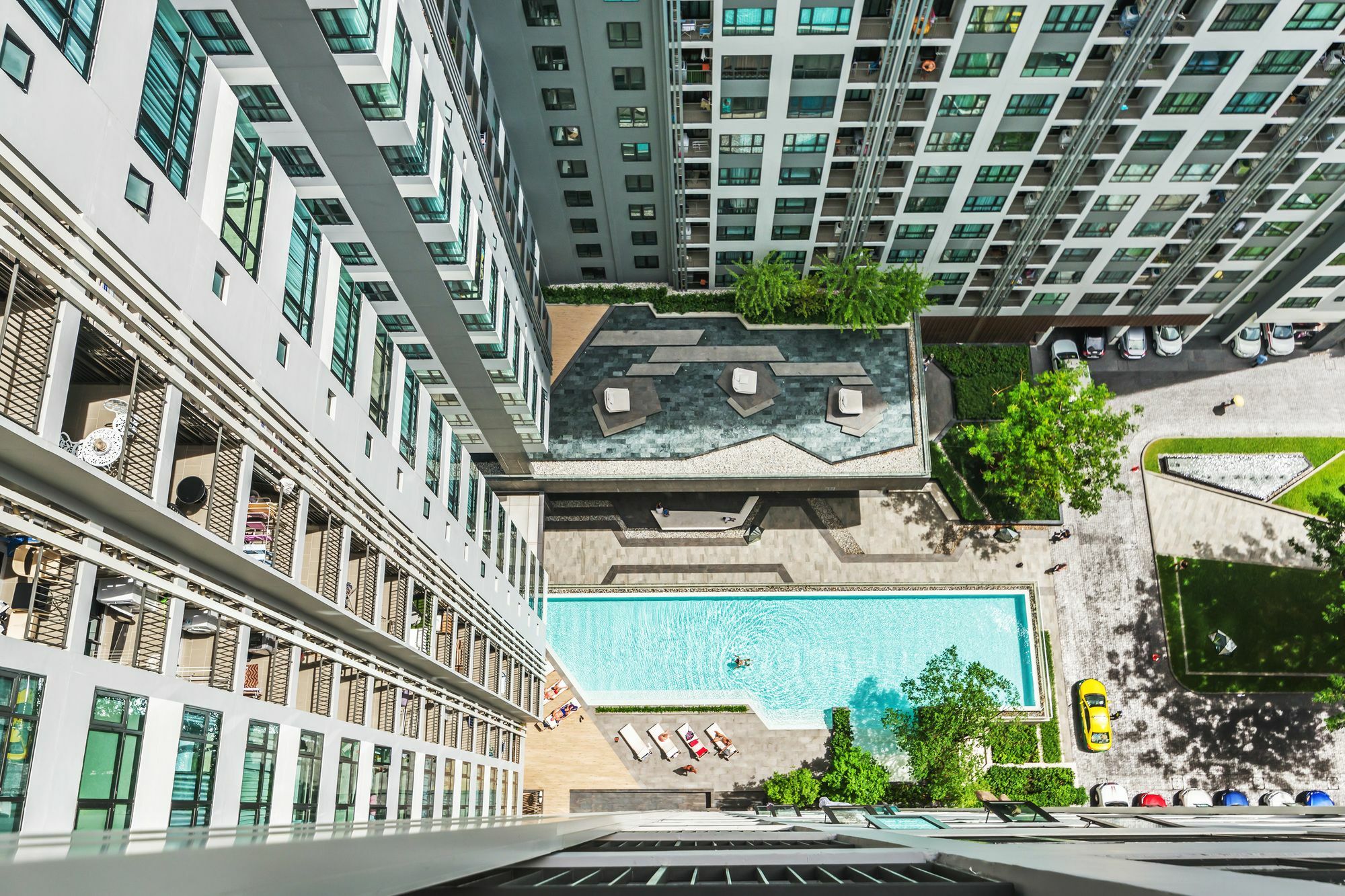 Favstay - The Base Central Pattaya Exterior photo