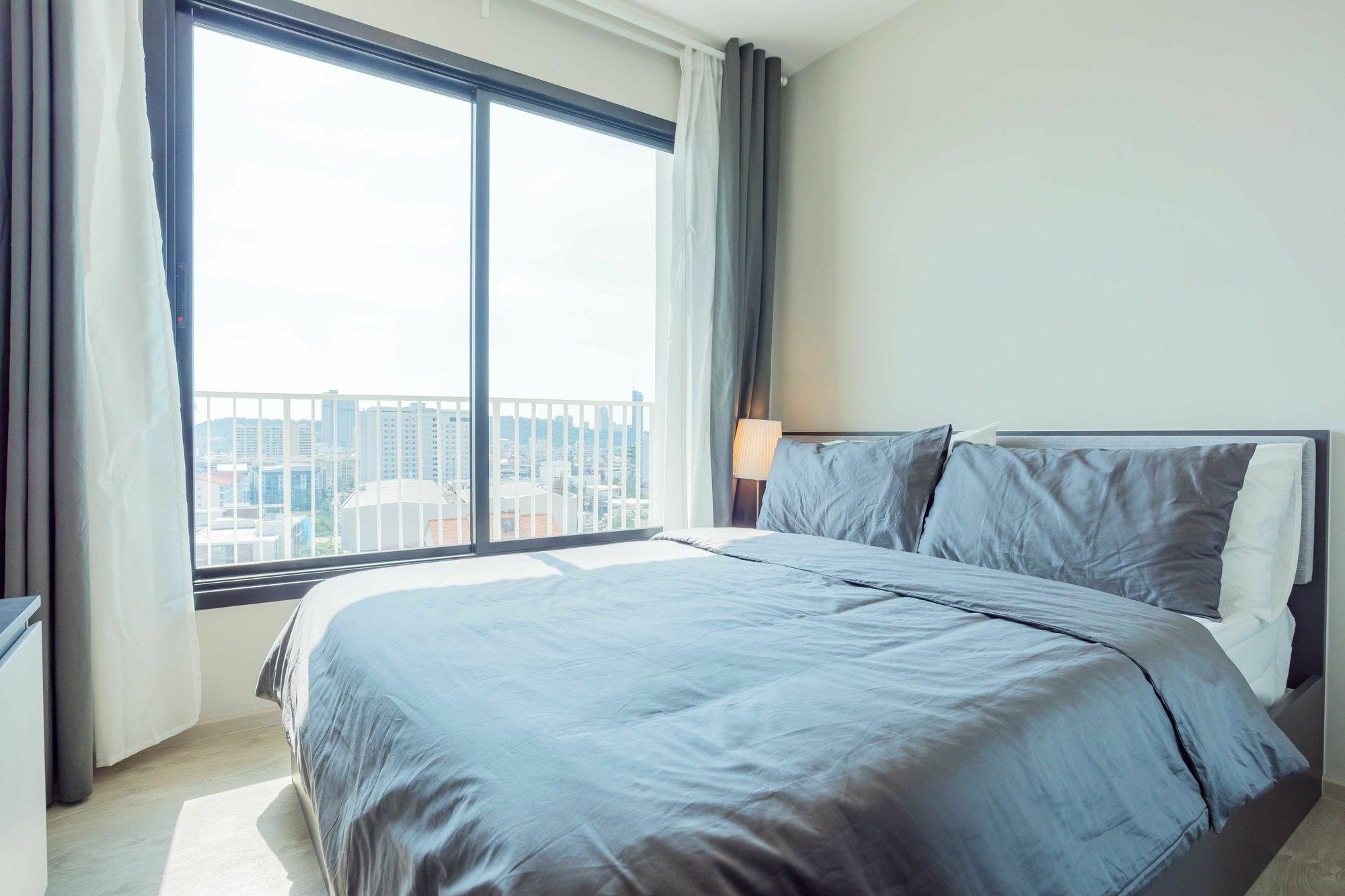 Favstay - The Base Central Pattaya Exterior photo