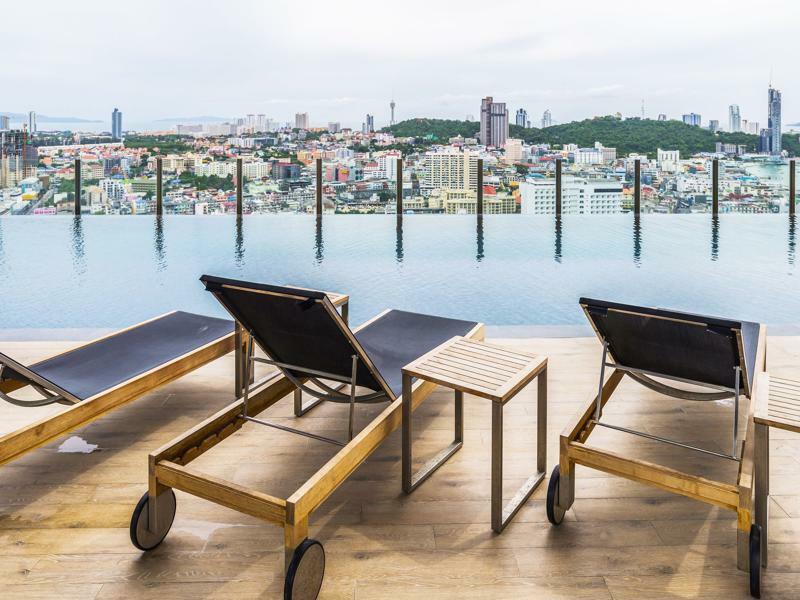 Favstay - The Base Central Pattaya Exterior photo